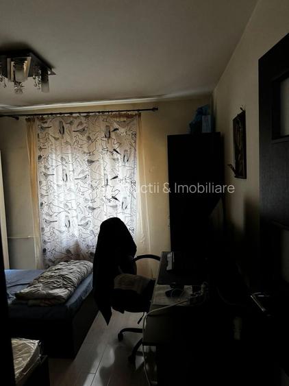 Apartament cu 3 camere , str. Bozieni - 8