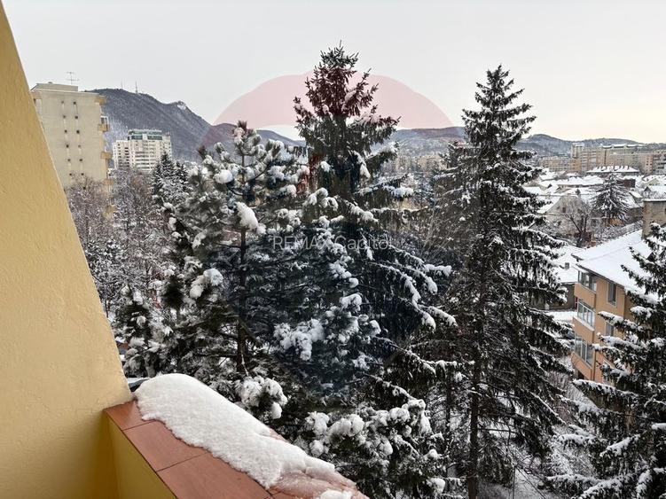 Apartament 4 camere, in Brasov,  Bd. Victoriei - 12
