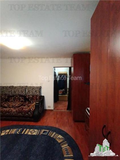 Apartament frumos cu doua camere la parter plus boxa intr-un bloc reabilitat din - 4