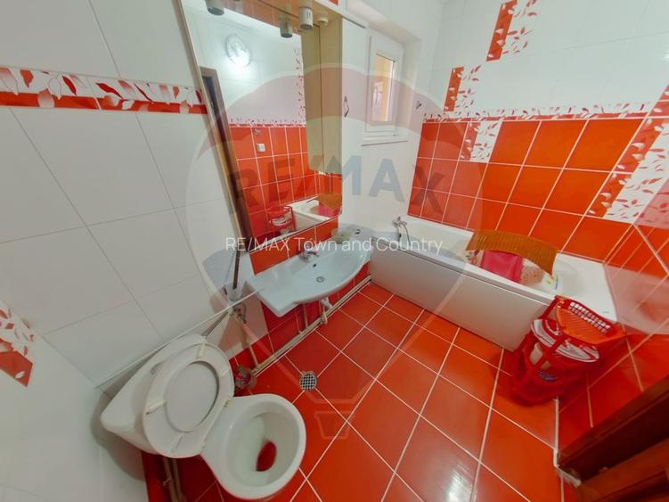 Casă / Vilă cu 8 camere de vânzare - 11