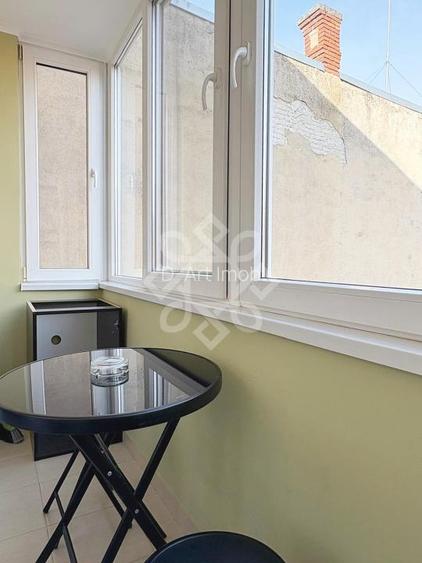 Apartament ultracentral de inchiriat, pietonala Republicii - 11