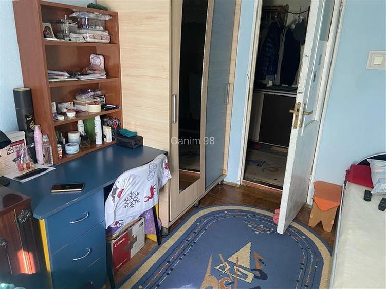 Apartamen 3 camere , cartier Sud 70 mp , decomandat - 7