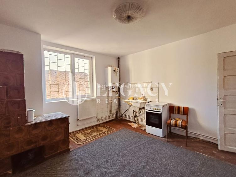 Vilă de închiriat, parter + etaj, str. Valea Rediului 36 - 15