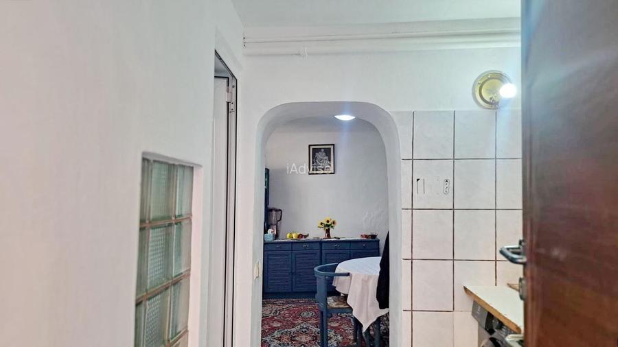 CASA CU TEREN GENEROS si acces pe doua fronturi - 13