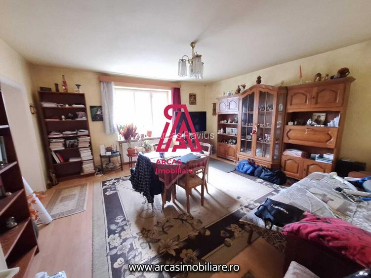 Casa de vanzare 7 camere, teren 1000 mp Sub Arini! - 6