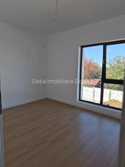 Vila Individuala 5 camere, dormitor parter LA CHEIE! - 36