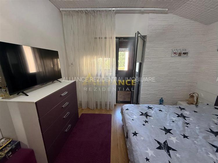 Casa tip duplex - 4 camere - 2 bai - 200mp teren - 5