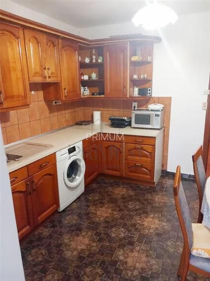 GIROCULUI - 3 CAM - 2 BAI - BOXA - 2 BALCOANE - PARTER INALT - ZONA LINISTITA - 6