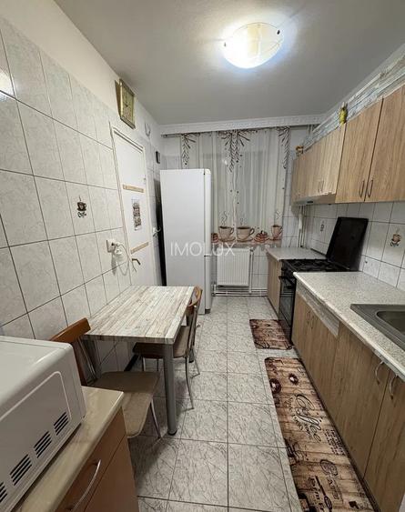 3 Camere | Aparatorii Patriei | Metrou | Centrala | 2 Balcoane | - 8