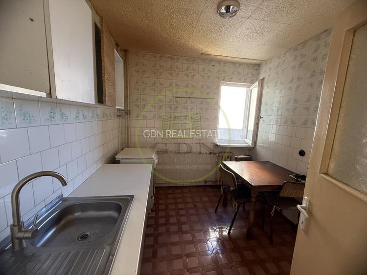 Apartament 4 camere, 76.55 mp, Calea București, zona Rotonda - 8