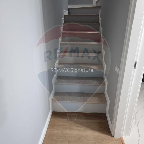 DE VANZARE Vila tip Quadruplex OTOPENI - 26