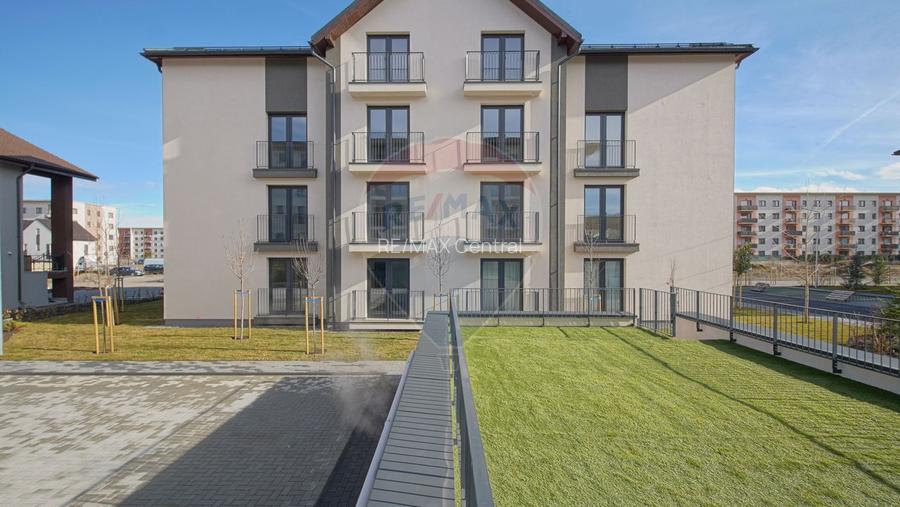 Garsoniera decomandata, 40 mp utili, etaj 1 | ROKMAN | Zona Tractorul - 12