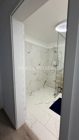 Propritar vând apartament cu 2 camere utilat mobilat complet plus parcare demiso - 4