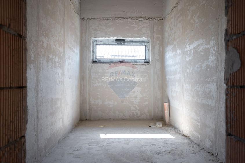 Casă cu 4 camere de vânzare, 130mp utili, teren 600mp in Harman - 13