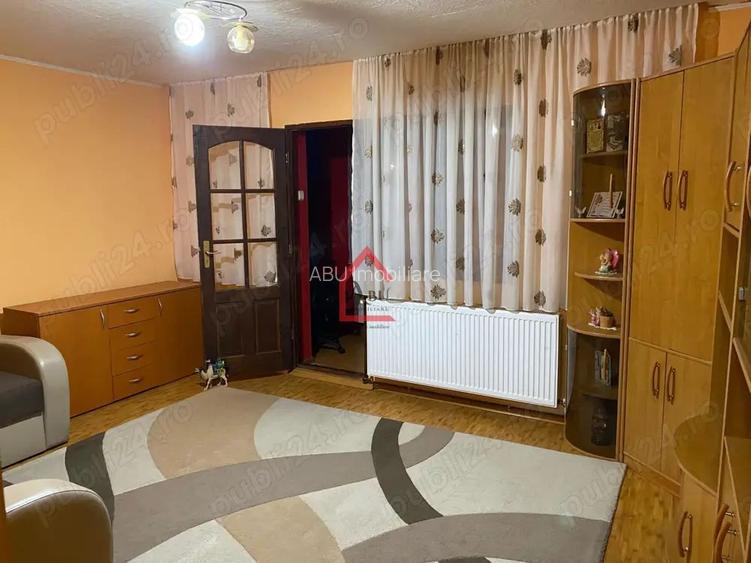 Ap 1 cam decomandat | Pacurari - Petru Poni | et intermediar - 2