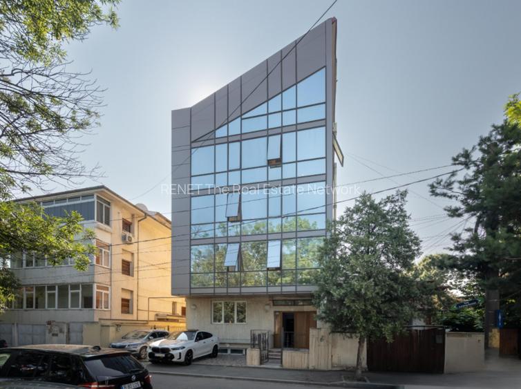 DRUMUL SARII - MACAROVICI, CLADIRE BIROURI 923 MP UTILI, LOT 360 MP! - 3