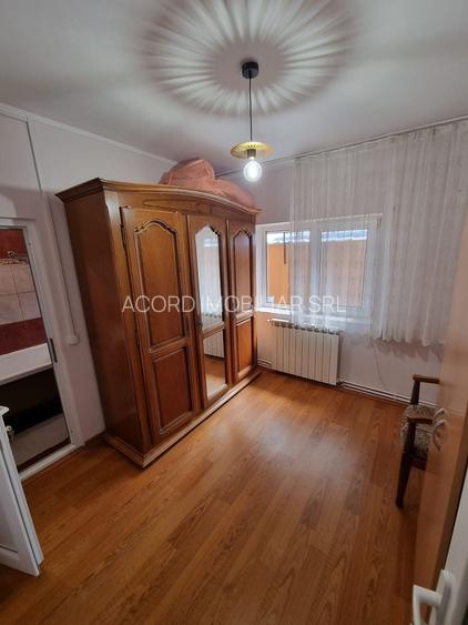 Dacia-  casa cu 5 camere de caramida - 14