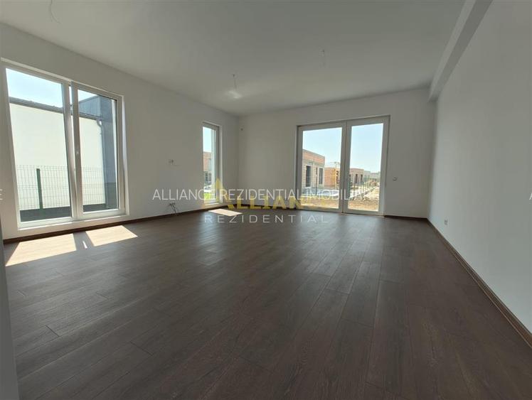 Casa Individuala - 3 camere - 2 bai - 356 mp teren - 8