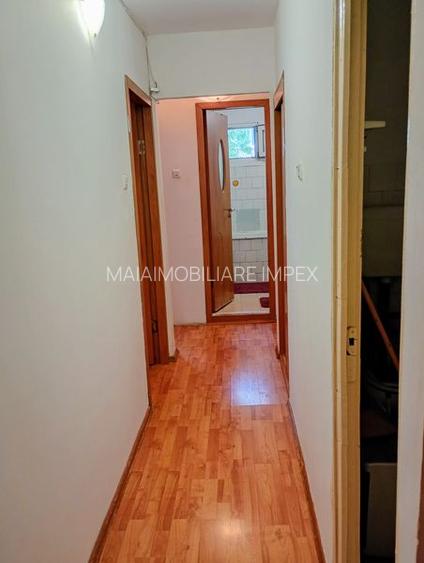 apartament 3 camere de vanzare in zona Ttafic Greu - 3