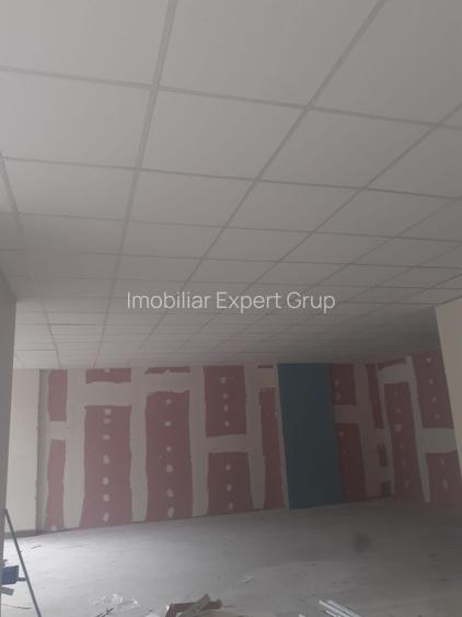 Spatiu stradal  167 mp - 2