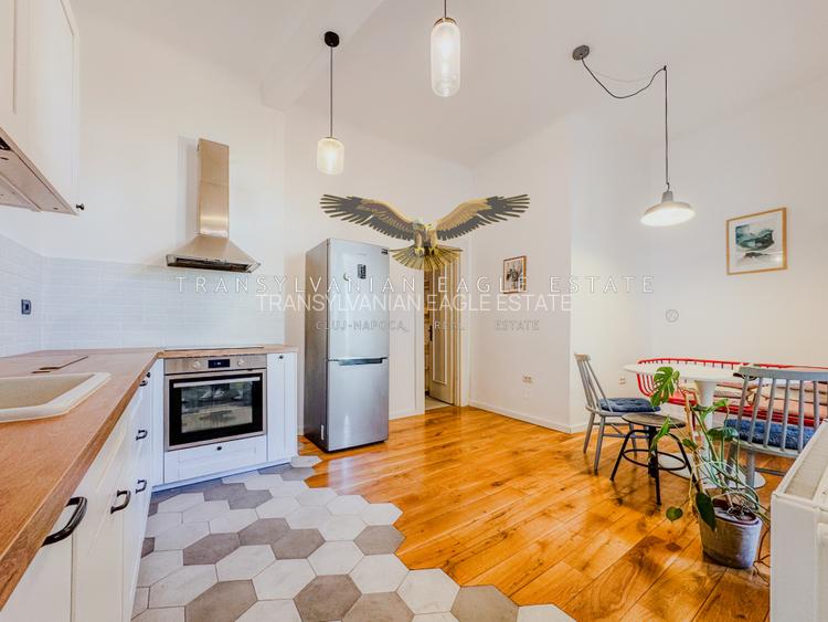Apartament superb si spațios situat in cladire istorica/Central - 8