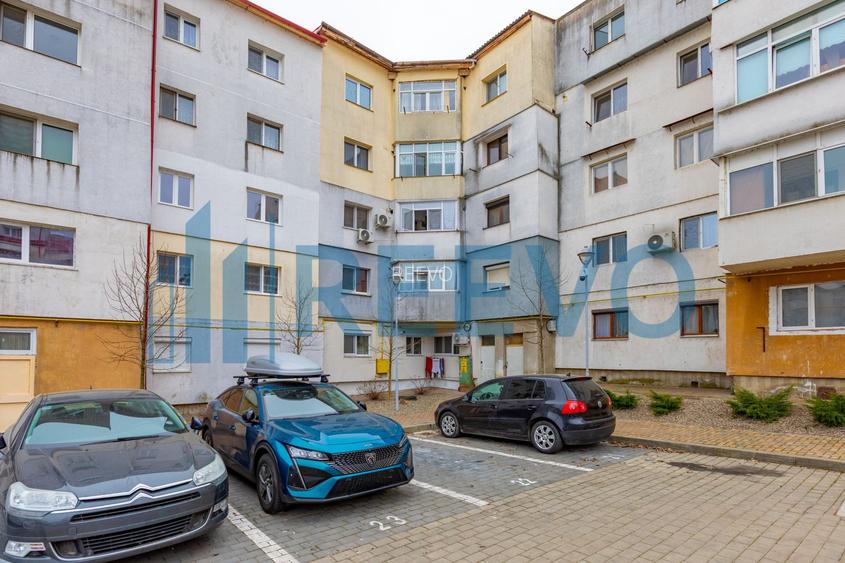 Apartament 2 camere, decomandat, et. 2, Mioriței - 27