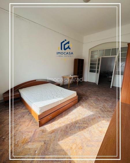 Centru Arad, Apartament 3 camere de vanzare,  priveliste panoramica - 3