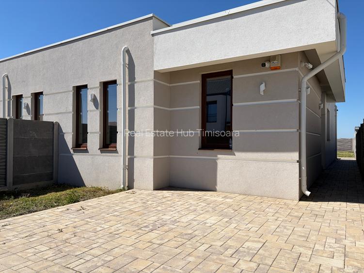 Casa cu 4 camere doua bai - prima inchiriere! - 6