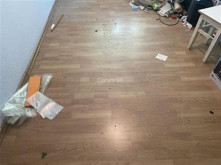 Apartament 2 camere , zona centrala b- dul Brailei , et 1 3 , decomandat , 50 mp - 7