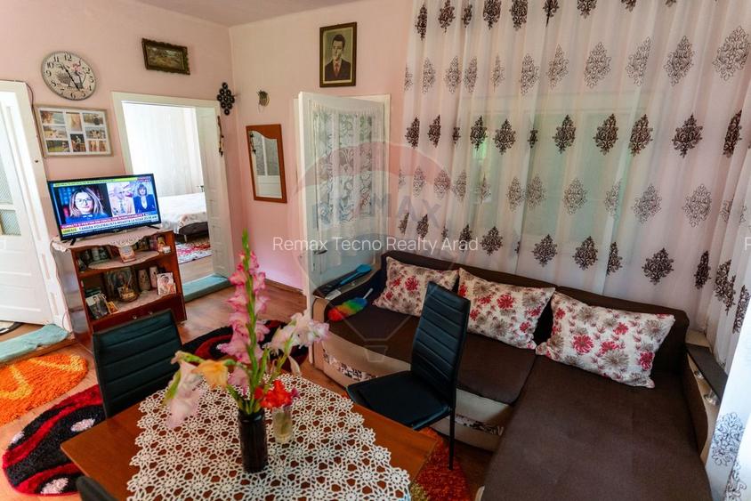 Casă / Vilă cu 3 camere de vânzare - 13