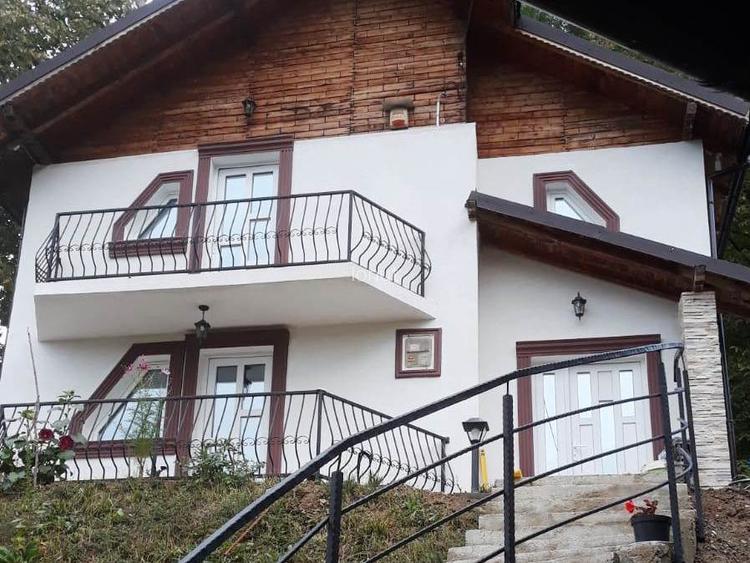 🏡 Casă de vânzare în Bezdead, județul Dâmbovița - 5