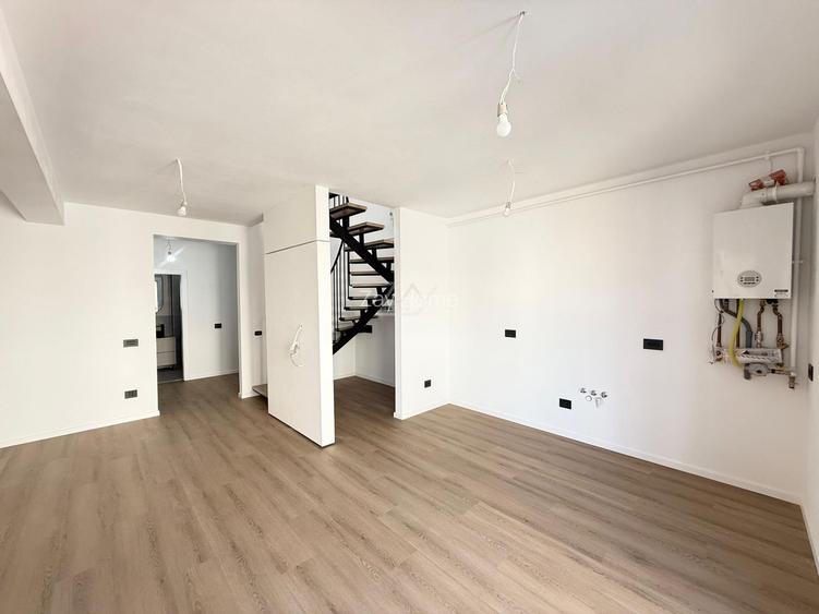 Ap pe 2 niveluri. 4 camere, 2 bai. 2 locuri de parcare. - 2