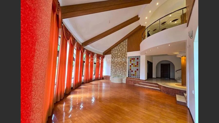 Vând Hotel/Pensiune Breaza: 15 camere, 1000 mp
 - 8