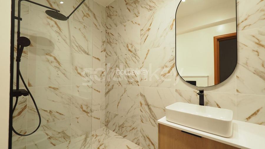 Apartament impozant cu 5 camere | insorit | 2 garaje - 13