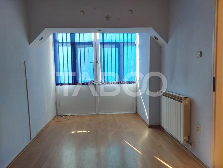 Apartament 50 mpu 2 camere etaj 3 pivnita Piata Noua Cisnadie - 8