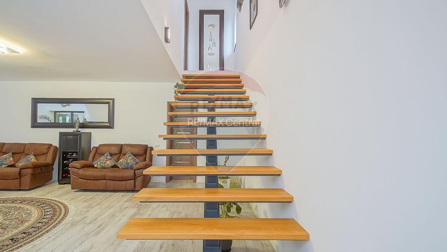 Casă premium cu 270 mp utili, 7 camere ,curte generoasă în Bartolomeu - 24