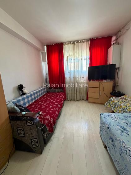 Vanzare Garsoniera, in Galati, Aurel Vlaicu, etaj 2, mobilata - 2