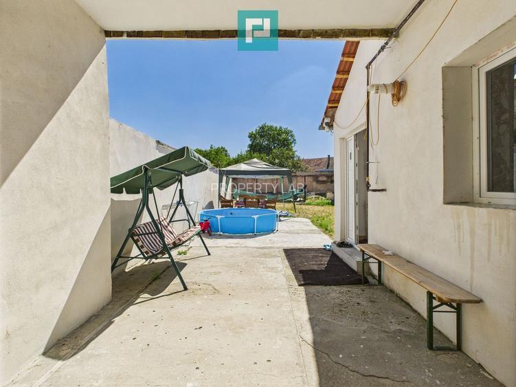 Casă cu 3 camere, anexe  locație Premium în Pecica - 2