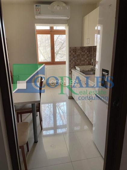 Lipovei. Etaj intermediar. RENOVAT! - 3