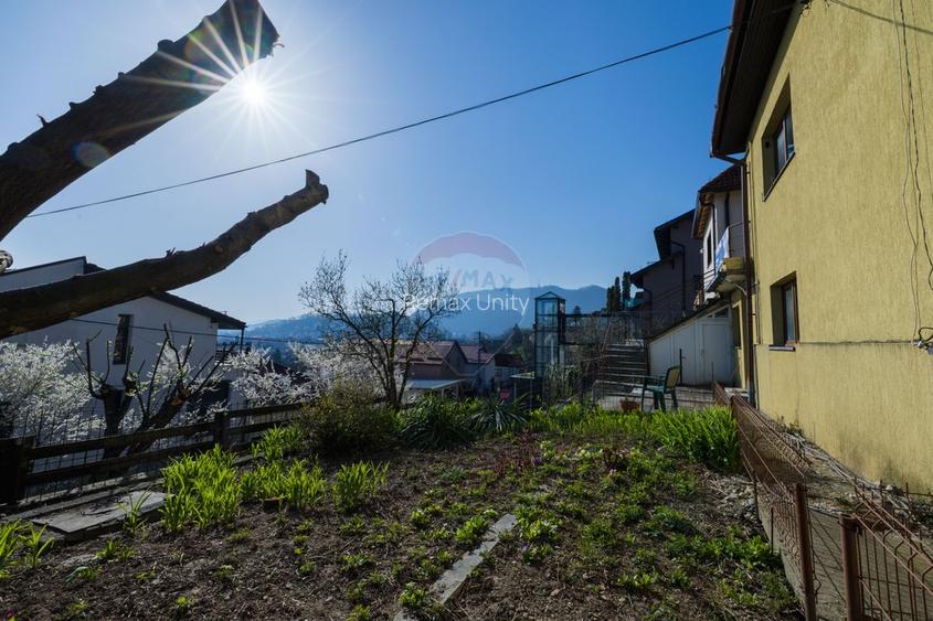 Casă cu vedere panoramică Brașov | Două unități independente | P+E | - 16