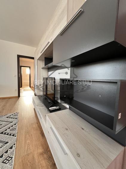 Ap. etaj 1,decomandat,2 camere,2balcoane,loc de parcare/Sibiu/Aeroport - 17