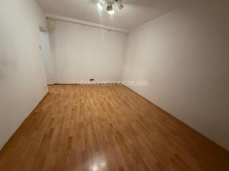 Piata Muncii - 7 min metrou - Bloc Mixt - 6