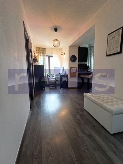 VANZARE APARTAMENT- 6 -CAMERE -VILA INTERBELICA- ZONA- Austrului - 4