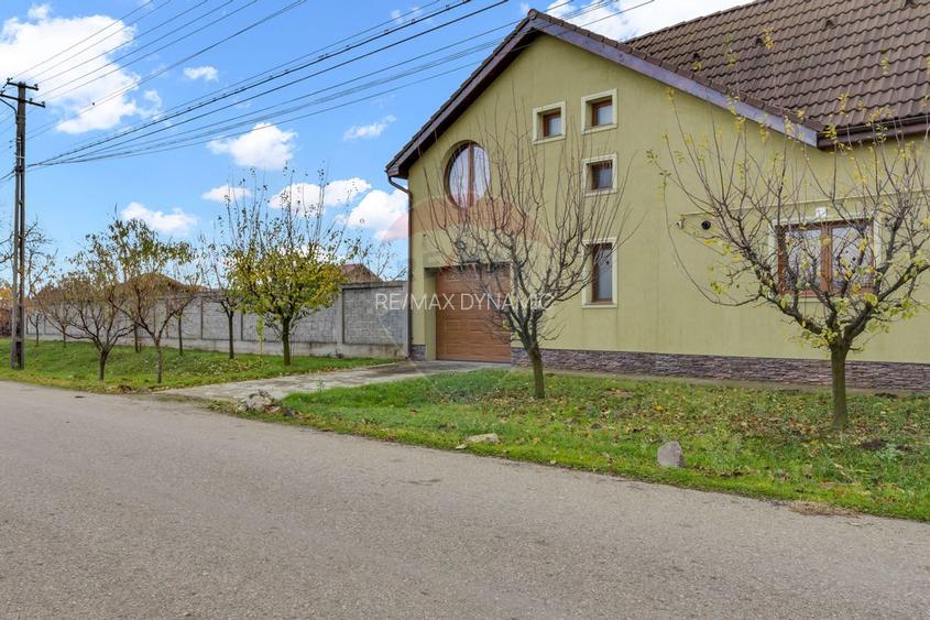 Casă noua pe colt si teren 1079 mp de vanzare in Macea,Arad - 34