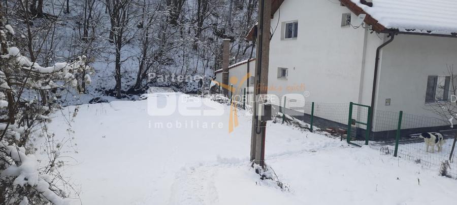 Casa  mare de vanzare - 4