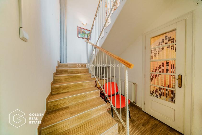 Vila superba, P+E,  Cuvin, 9 camere, 200 mp si teren 1300 mp plus anexa 3 camere - 22