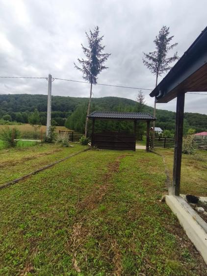 Casa de vacanta , zona Soarecului , Marginea