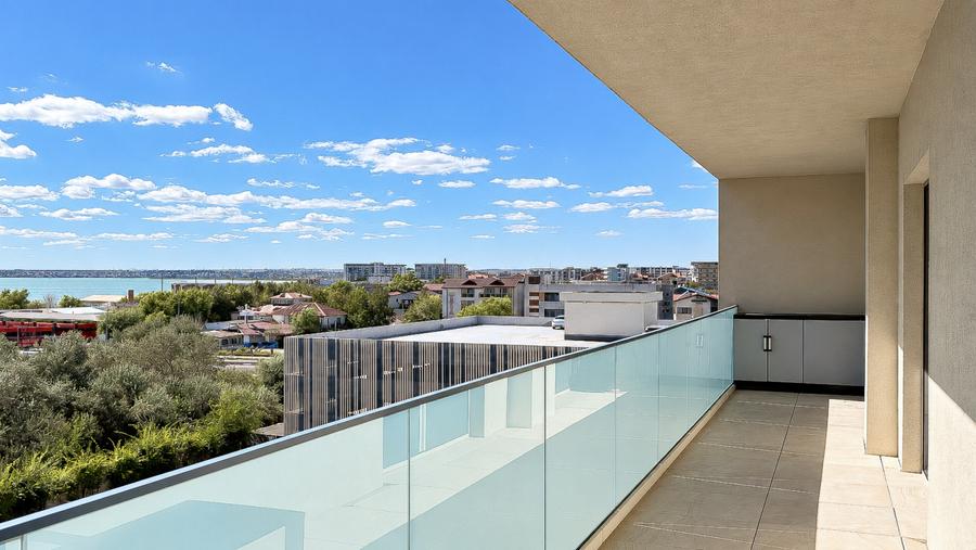 Apartament Premium 3 camere| Balcon 25 mp| Vedere la mare si lac+loc de parcare
