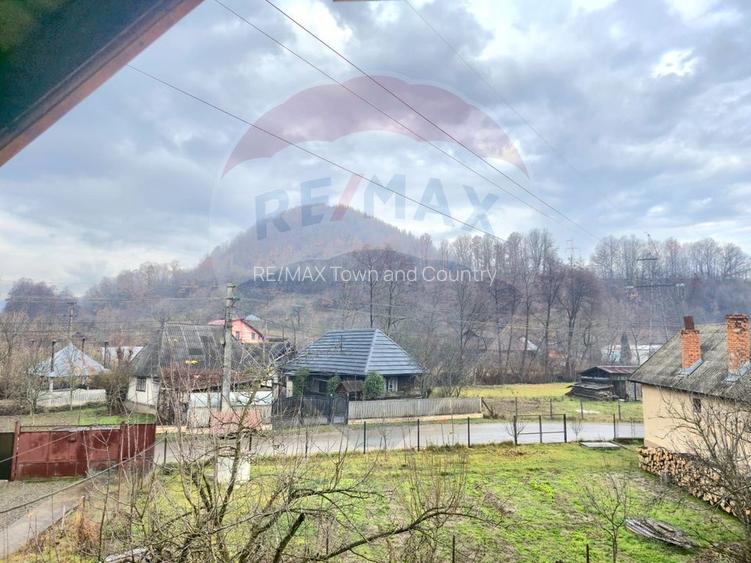 Casă / Vilă cu 7 camere de vânzare - 6