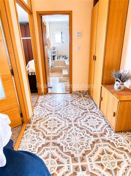 Apartament 3 camere decomandat,2 bai,etaj 5/8  78 mp 2 balcoane, zona Vlahuta-Ge - 5